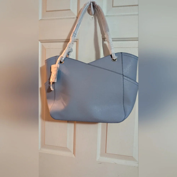 NWT Michael Kors Jet Set Large Saffiano Leather Tote Bag Pale Blue - Picture 7 of 7